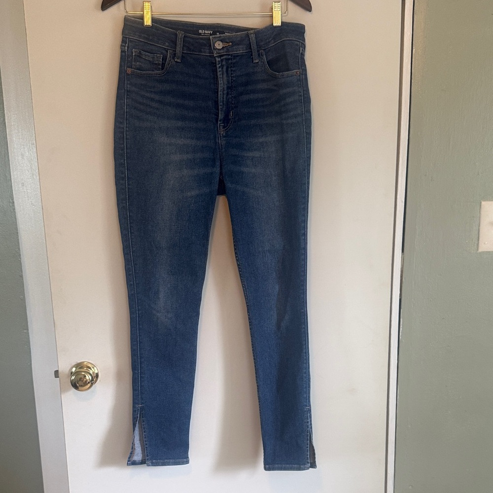 Old Navy Women’s Extra High Rise Rockstar Super Skinny Jeans w/ Ankle Slit Sz 10